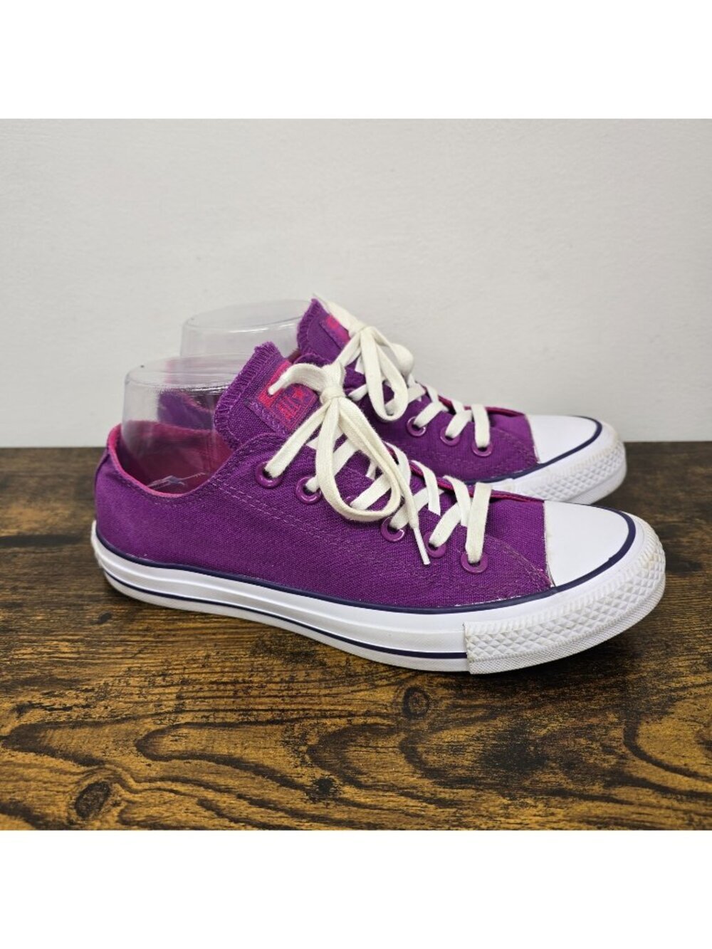 Converse All Star Shoes Womens Size 7.5 Mens 5.5 Canvas Lace Up Sneakers Purple